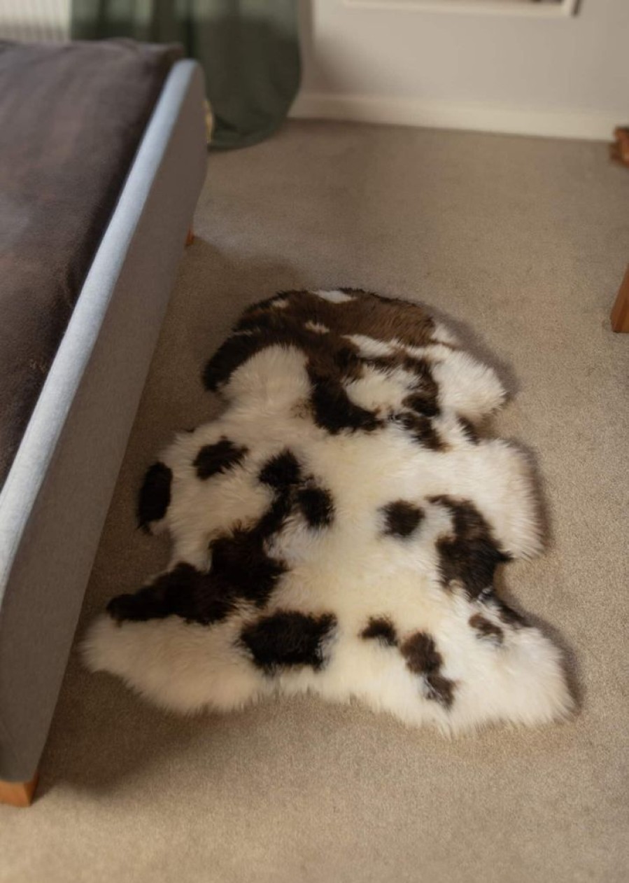 Lambland Eco Tanned Sheepskins | Eco Tanned Luxury Dyed Jacob Sheepskin