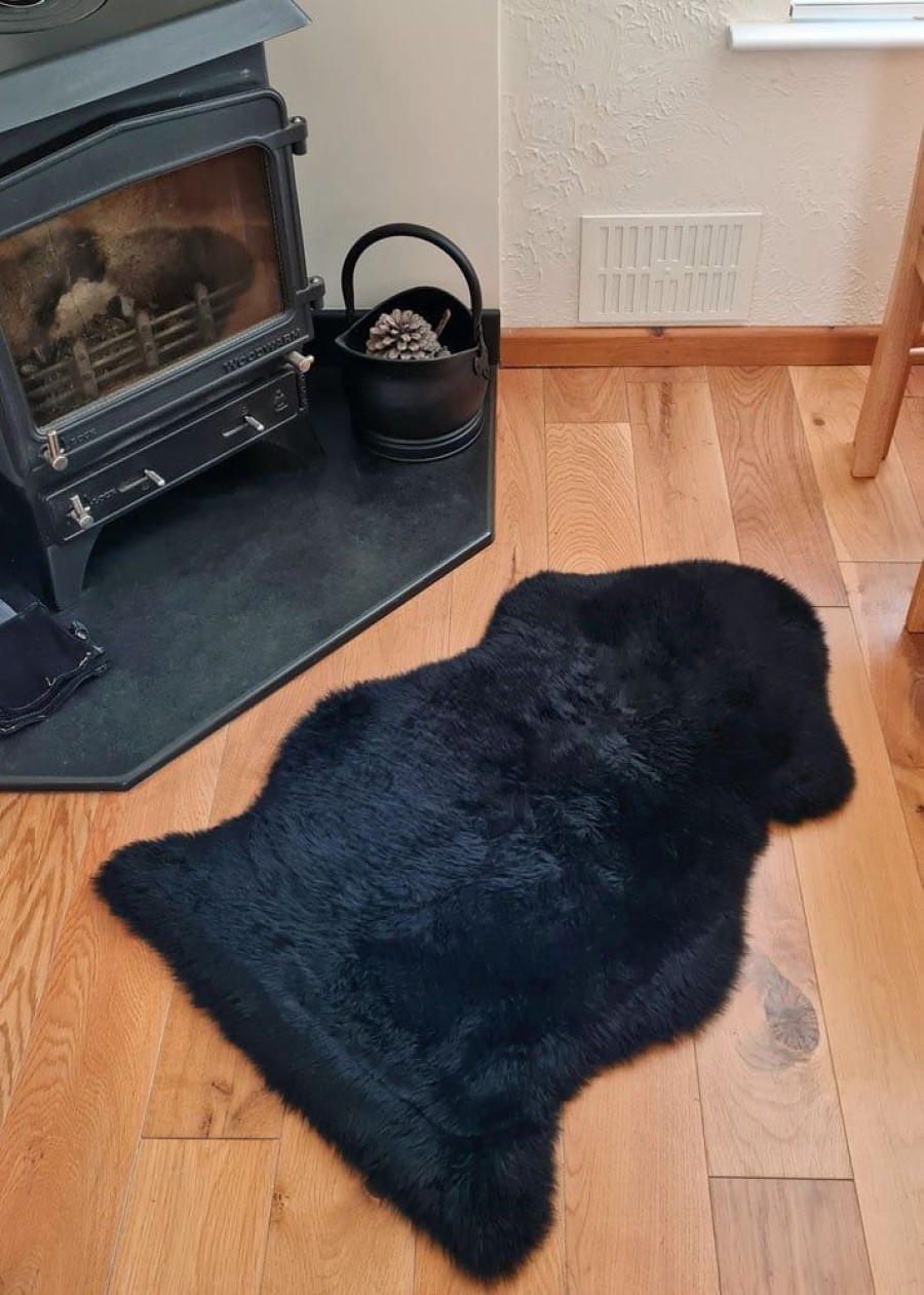 Lambland British Sheepskins | British Premium Black Sheepskin Rug