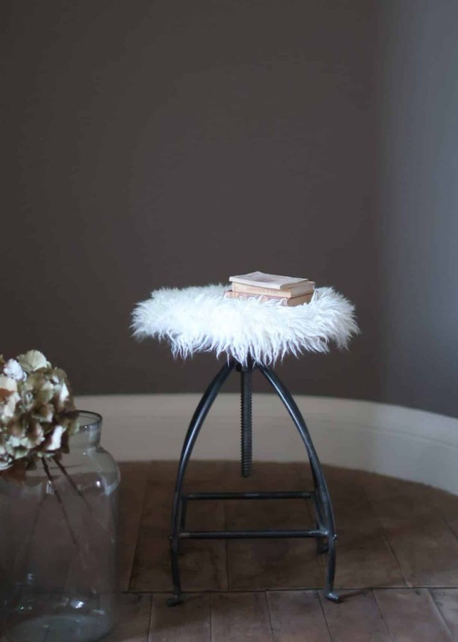 Owen Barry Seat Cushions & Pads | Yetti Circular Sheepskin Seat Pads