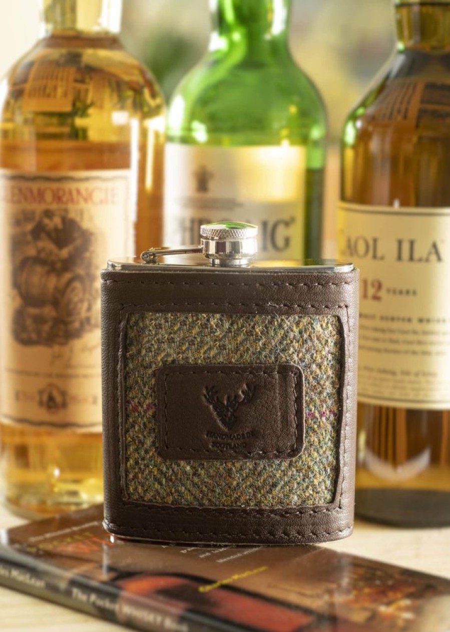 Barrhead Leather Pouches & Cases | Hand Crafted Deer Skin And Tweed Hip Flask