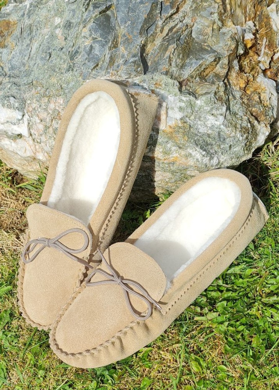 Lambland Ladies British Made Footwear | Ladies Premium Sheepskin Earthing Moccasins