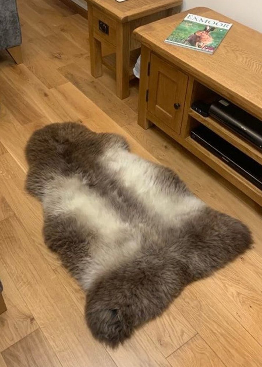 Lambland British Sheepskins | British Premium Dark Shade Rarebreed Sheepskin Rug