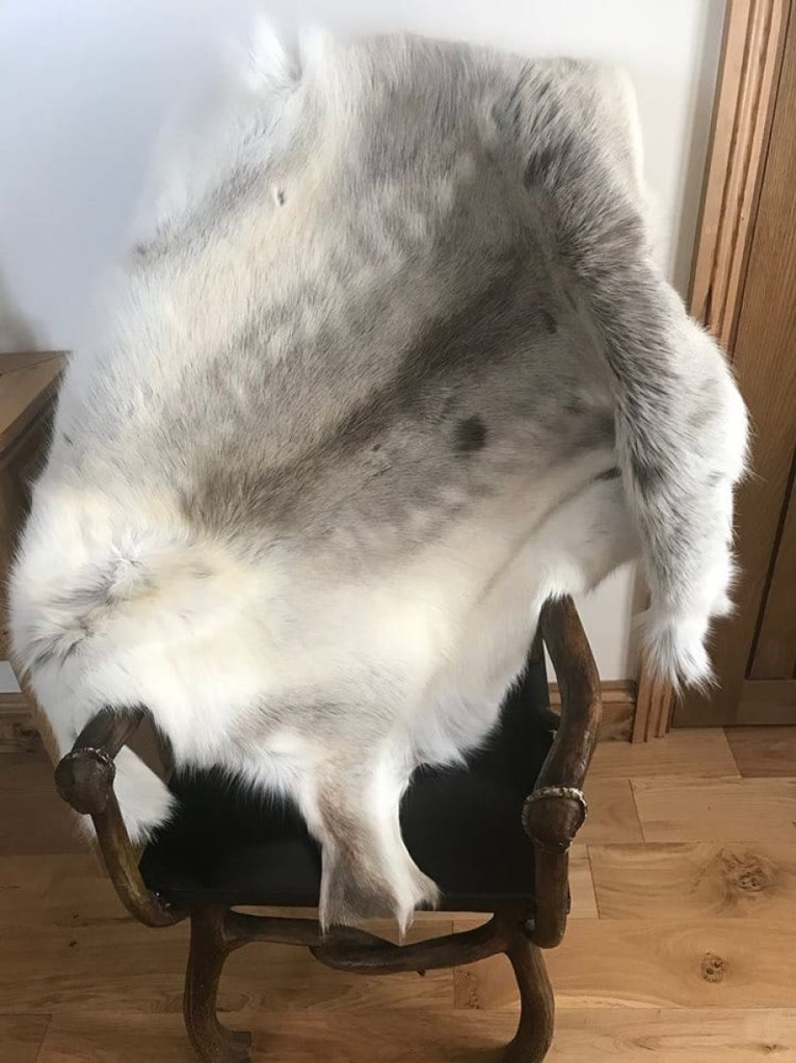 Lambland Reindeer Hides | Medium Reindeer Hide In Light Natural Shades