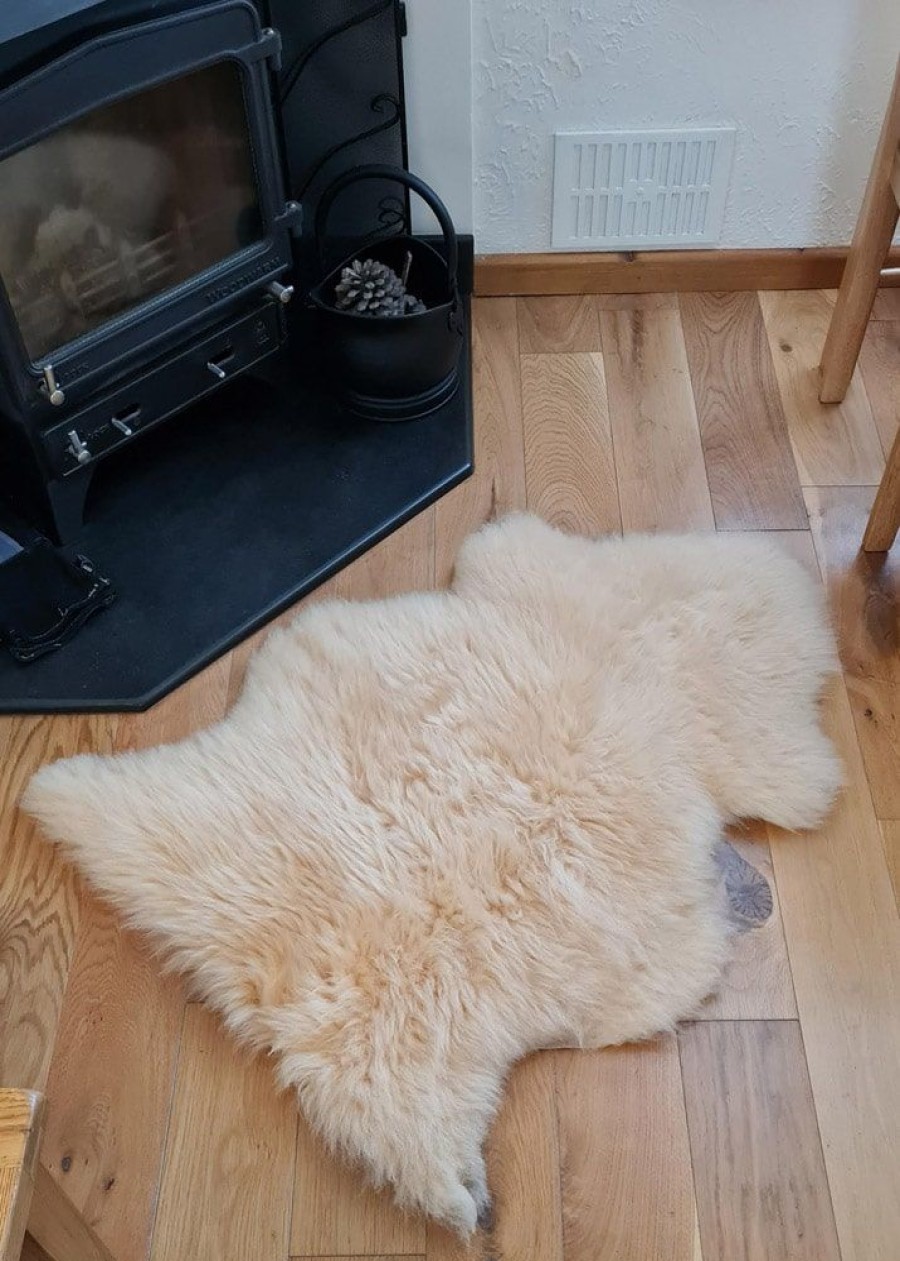 Lambland British Sheepskins | British Premium Linen Sheepskin Rug